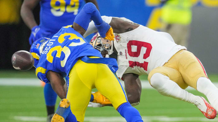 Nick Scott- Deebo Samuel